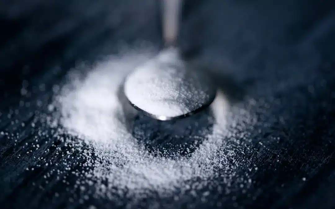 sugar and artificial sweeteners